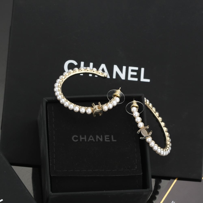 Ch**el earrings